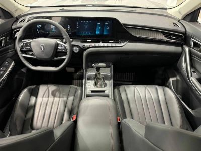 FAW Bestune T55 Beyond 1.5 АМТ превью 7