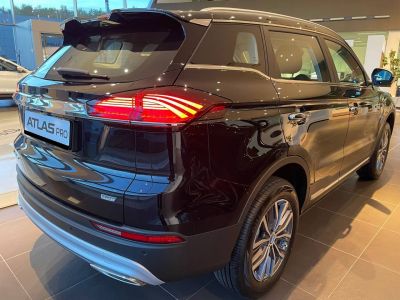 Geely Atlas Pro Flagship+ 1.5 АМТ превью 3