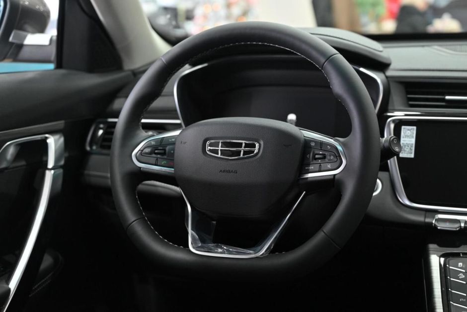Geely Atlas Pro Comfort 1.5 АКПП фото 5