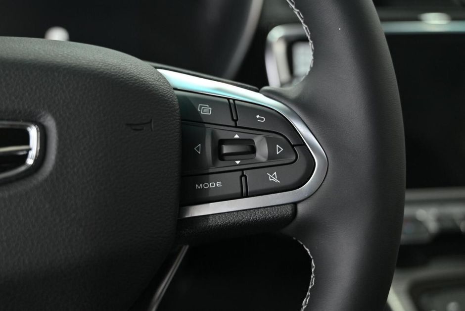 Geely Atlas Pro Comfort 1.5 АКПП фото 9