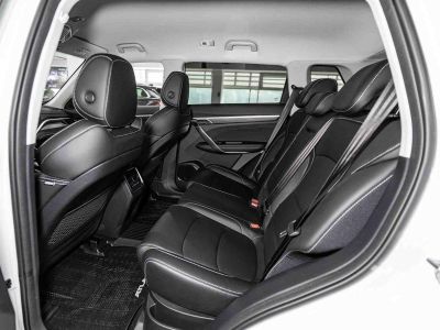 Geely Atlas Pro Flagship+ 1.5 АМТ превью 6