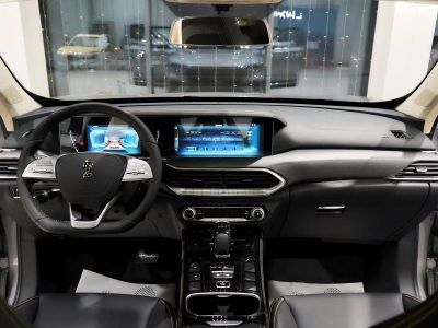 FAW Bestune T77 Luxury (DCT) 1.5 АМТ превью 14