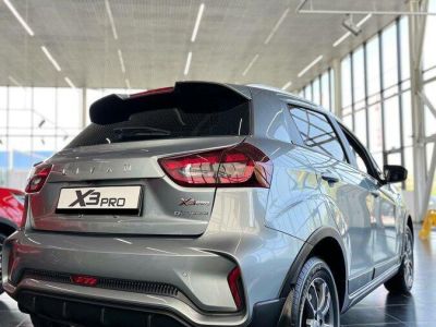 Livan X3 Pro Luxury 1.5 CVT превью 2
