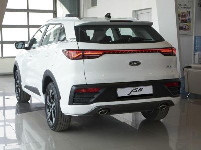 JAC JS6 Luxury 1.5 АМТ превью 3