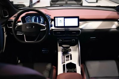 Belgee X50 Style 1.5 АМТ превью 4