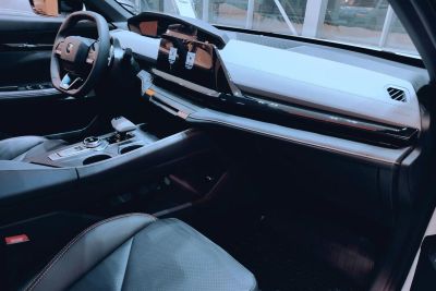 Changan UNI-V DLX 1.5 АМТ превью 5
