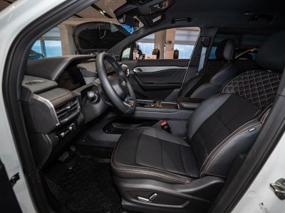 Geely Okavango Luxury 2.0 АМТ превью 5