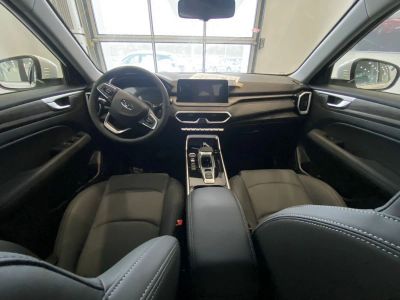 Kaiyi X3 Comfort 1.5 CVT превью 9