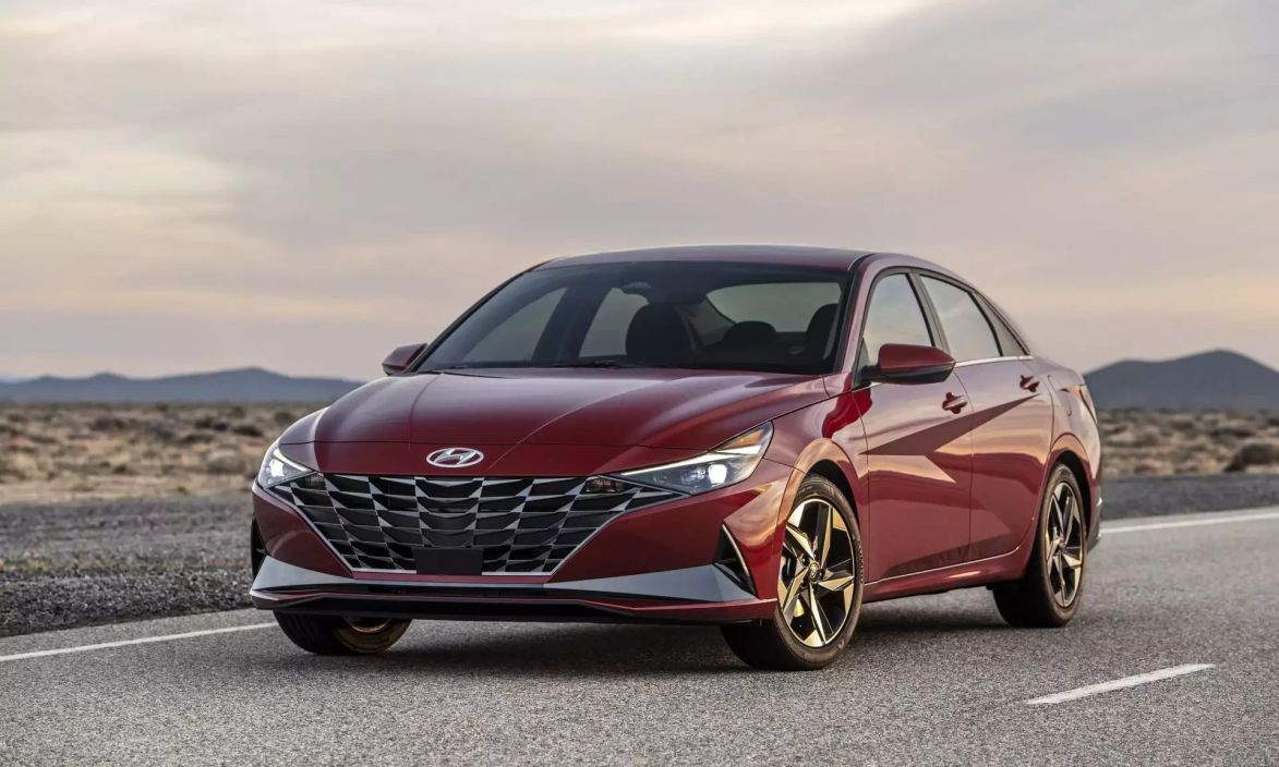 Hyundai Elantra Престиж / Prestige 2.0 АКПП фото 4