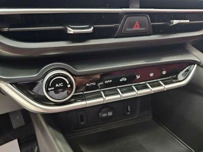 Changan Eado Plus DLX 1.4 АМТ превью 10