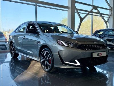 Kaiyi E5 Luxury+ 1.5 CVT превью 2