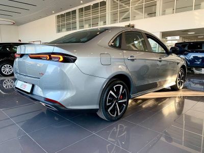 Kaiyi E5 Luxury+ 1.5 CVT превью 3