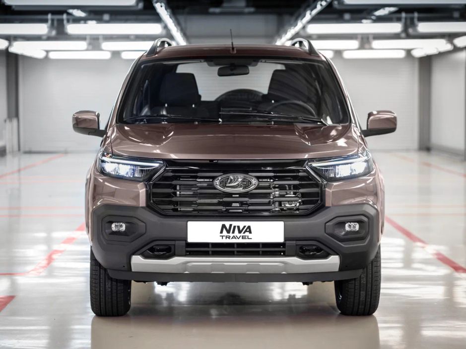 Lada Niva Travel Рестайлинг Драйв 1.8 МКПП фото 1
