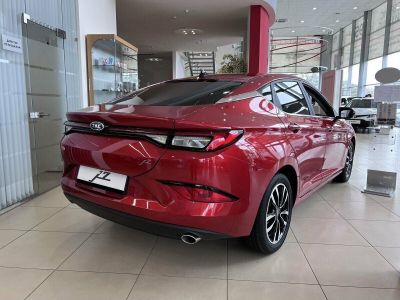 JAC J7 Luxury 1.5 CVT превью 3