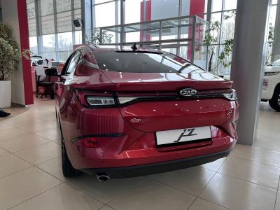 JAC J7 Luxury 1.5 CVT превью 4