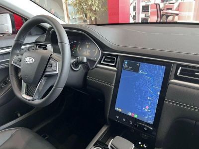 JAC J7 Luxury 1.5 CVT превью 7