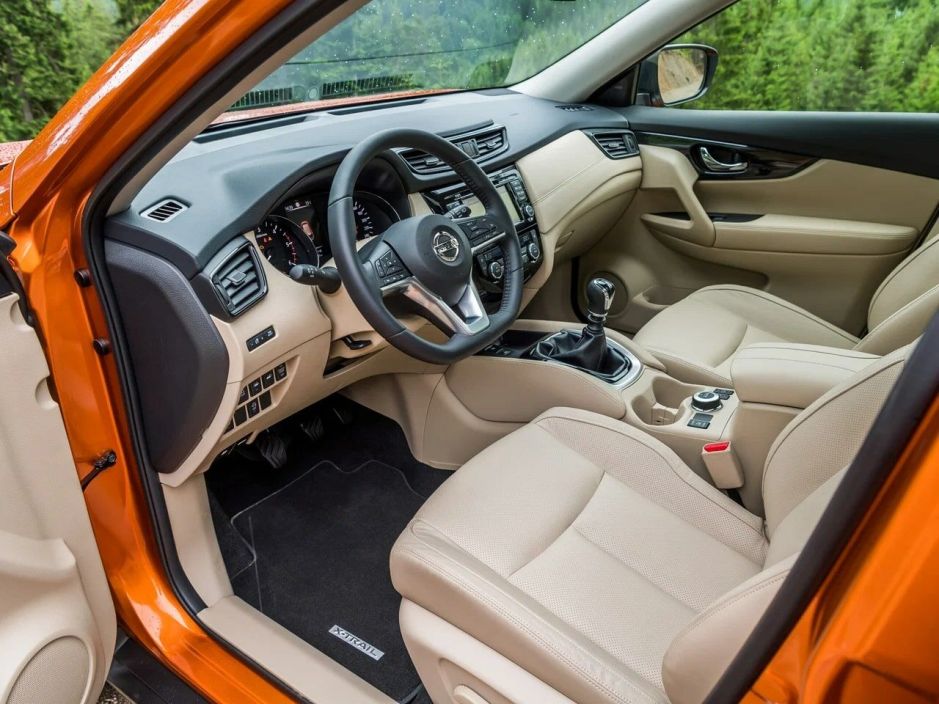Nissan X-Trail XE 2.0 МКПП фото 3