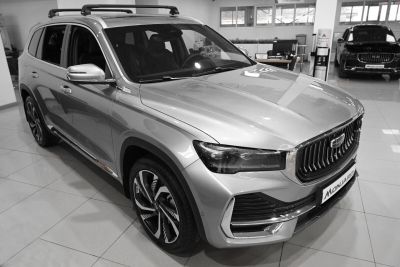 Geely Monjaro Flagship 2.0 АКПП превью 2