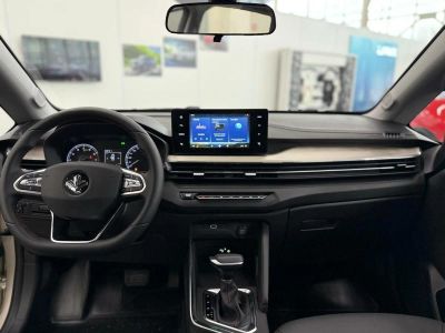 Livan X3 Pro Luxury 1.5 CVT превью 6