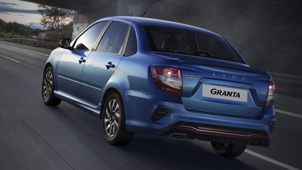 Lada Granta Sport седан Комфорт  1.6 МКПП фото 3