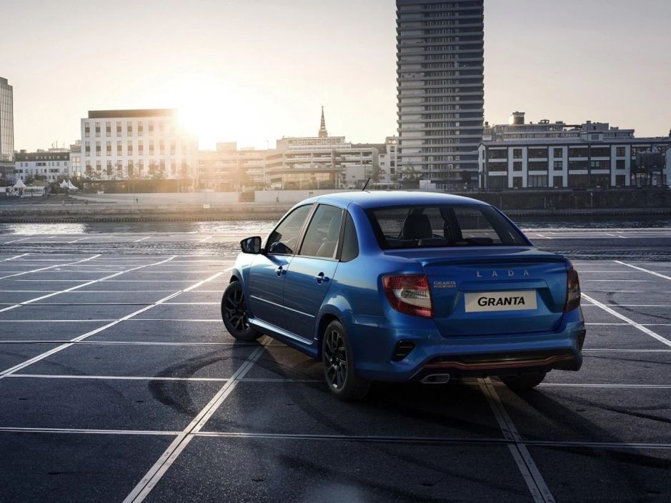 Lada Granta Sport седан Комфорт  1.6 МКПП фото 6