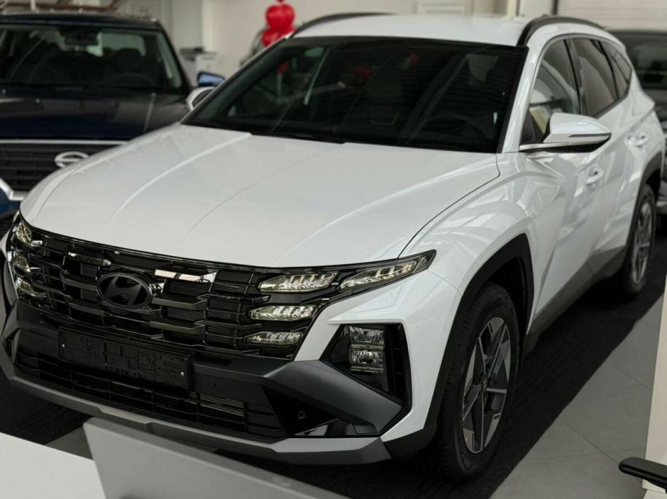 Hyundai Tucson Travel 2.0 АКПП фото 1