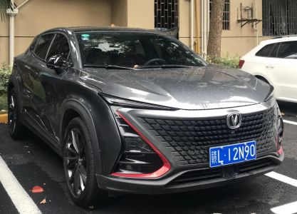 Changan UNI-T Люкс / Luxe 1.5 DCT превью 4