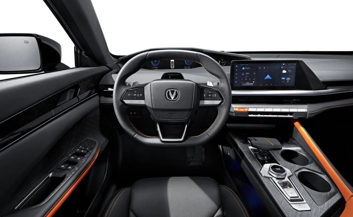Changan UNI-V Техно 1.5 DCT фото 5
