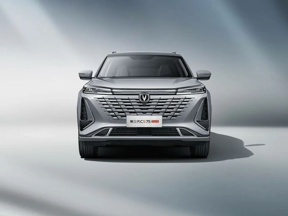 Changan CS75PLUS Люкс / Luxe 2.0 АКПП фото 4