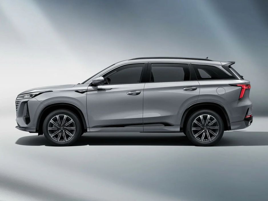 Changan CS75PLUS Luxe 2.0 АКПП фото 5