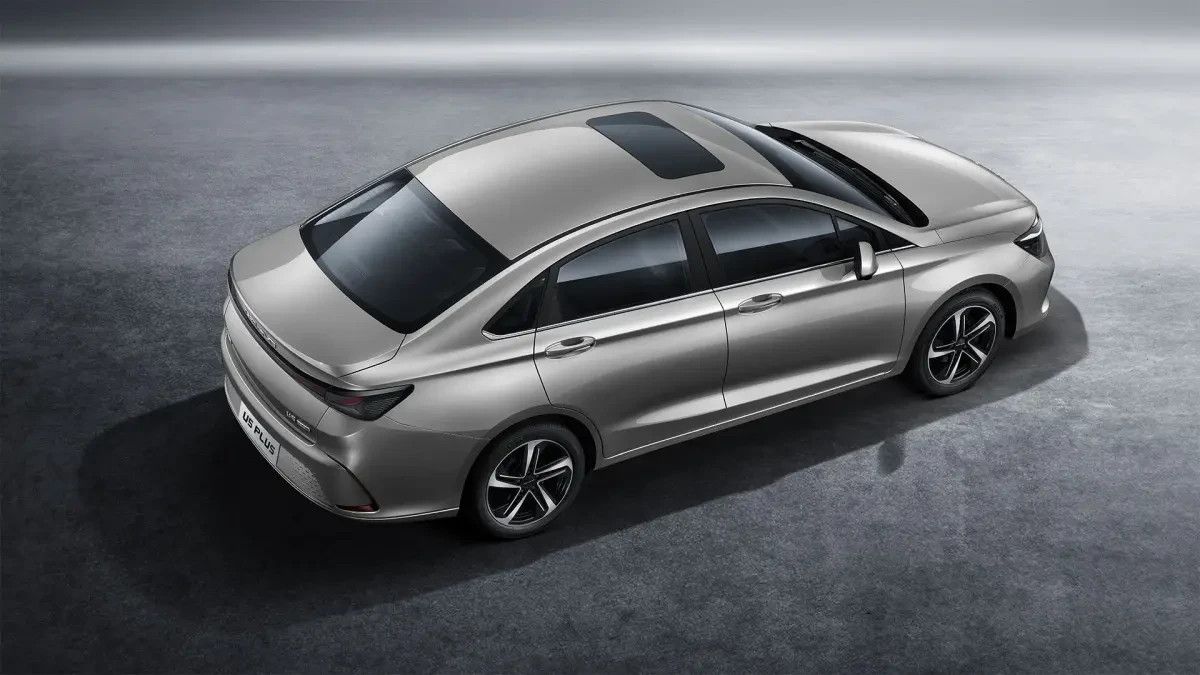Baic U5 Plus Люкс / Luxury 1.5 CVT фото 8