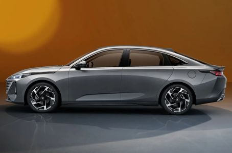 Changan Lamore TECH 1.5 АМТ превью 6