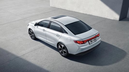 Livan S6 Pro Flagship 1.5 АМТ превью 2