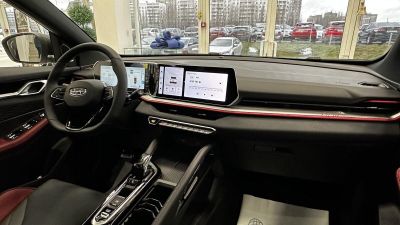 Geely Coolray Luxury 1.5 АМТ превью 6