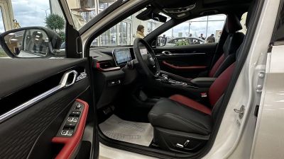 Geely Coolray Luxury 1.5 АМТ превью 7