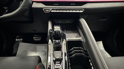 Geely Coolray Luxury 1.5 АМТ превью 8