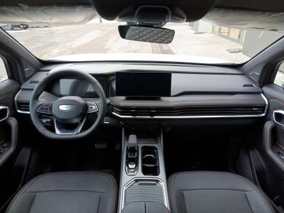 Geely Okavango Flagship 2.0 АМТ превью 7