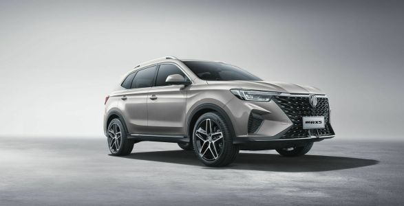 MG RX5 Делюкс / Deluxe 1.5 АМТ превью 8