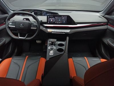 Changan UNI-V Collar Speed 2.0 АКПП превью 6