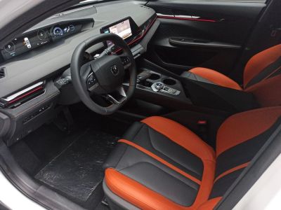 Changan UNI-V Collar Speed 2.0 АКПП превью 8