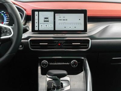 Belgee X50 Active 1.5 АМТ превью 8