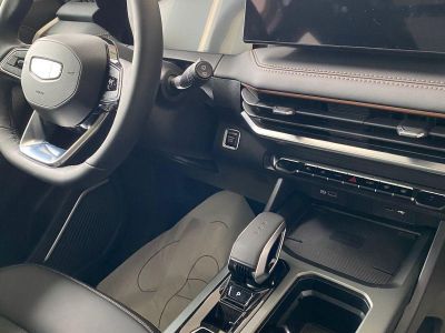 Geely Okavango Luxury 2.0 АМТ превью 6