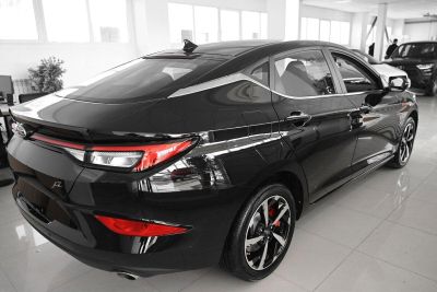 JAC J7 Luxury 1.5 CVT превью 3