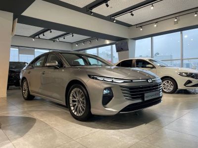 FAW Bestune B70 Prestige 1.5 АМТ превью 2