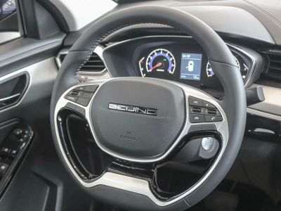 Baic X35 Luxury 1.5 CVT превью 13