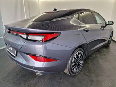 JAC J7 Luxury 1.5 CVT превью 2