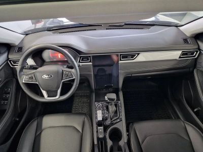JAC J7 Luxury 1.5 CVT превью 8