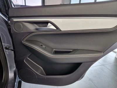 JAC J7 Luxury 1.5 CVT превью 18
