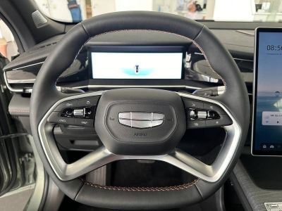 Geely Preface Flagship 2.0 АМТ превью 5