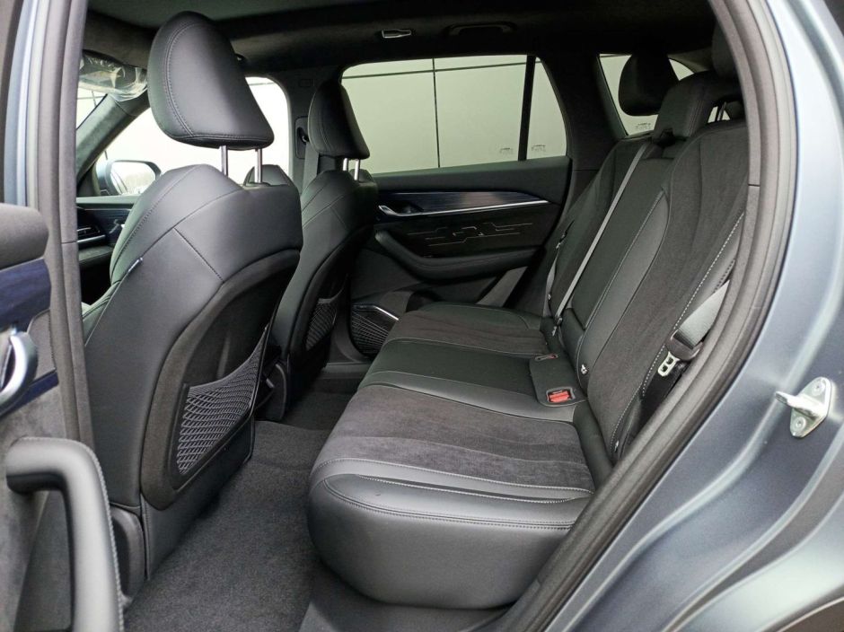 Geely Monjaro Exclusive 2.0 АКПП, 2024 фото 8